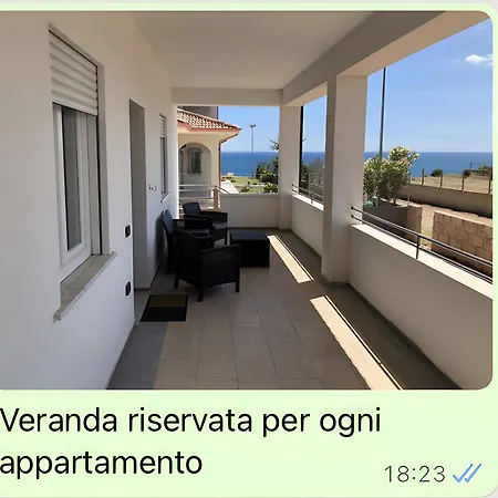 Capo Rizzuto 3 아파트 카포 리주토